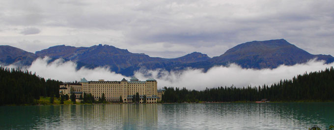 Lake Louise Accommodations